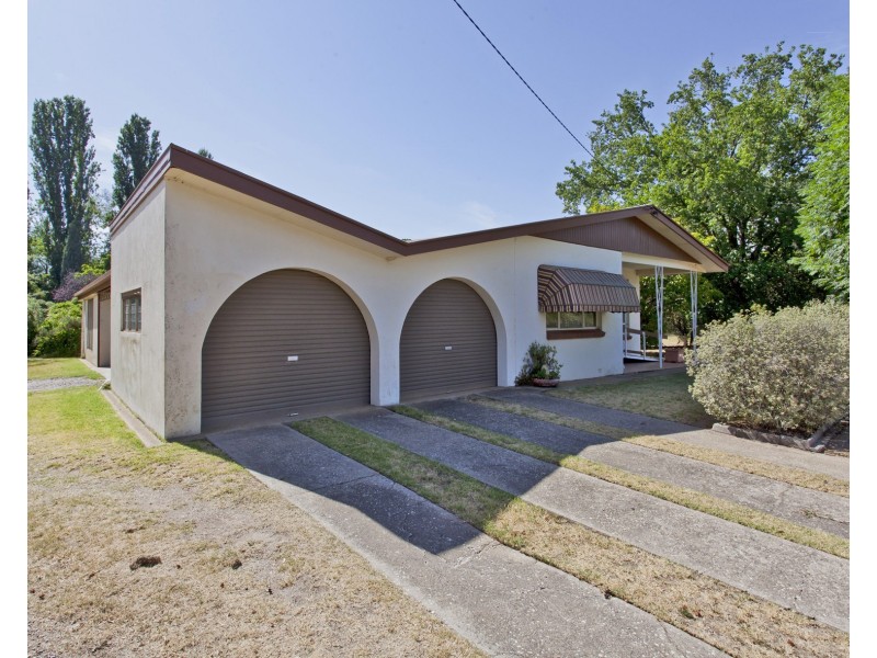530 Lyne Street, Lavington NSW 2641
