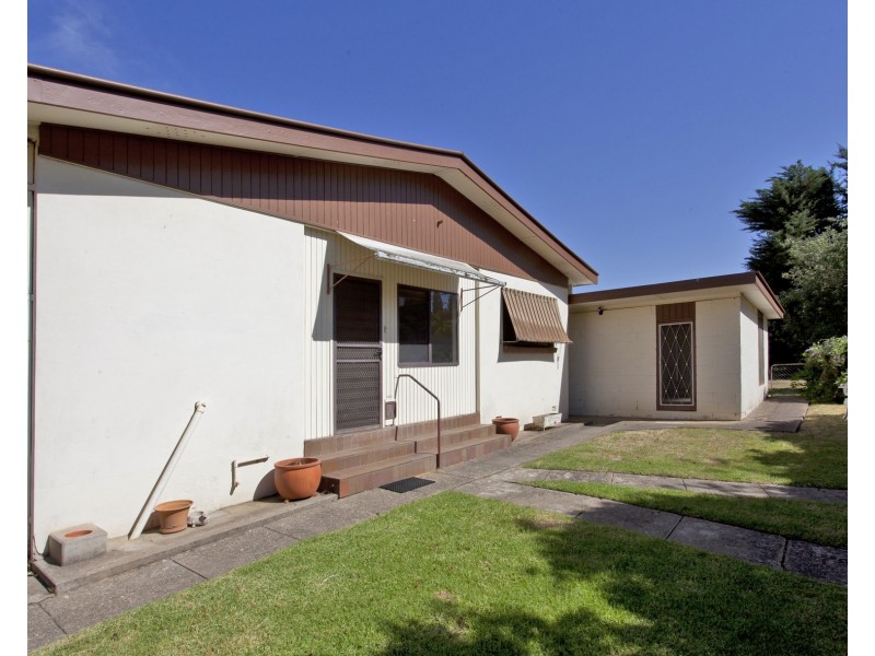530 Lyne Street, Lavington NSW 2641