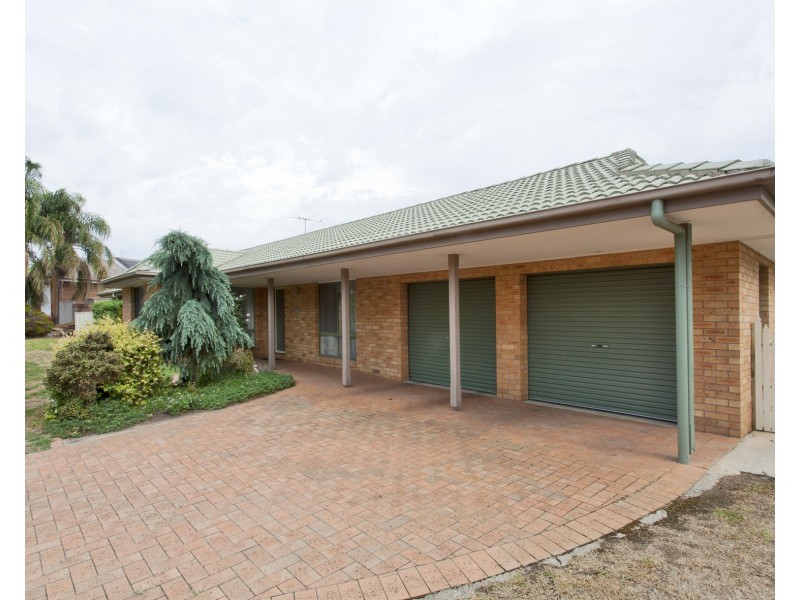 47 Crawshaw Cresent, Glenroy NSW 2640