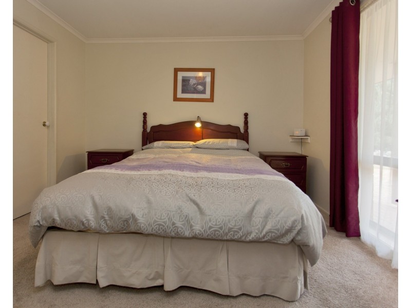 47 Crawshaw Cresent, Glenroy NSW 2640