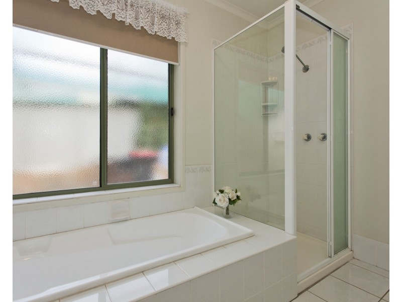47 Crawshaw Cresent, Glenroy NSW 2640