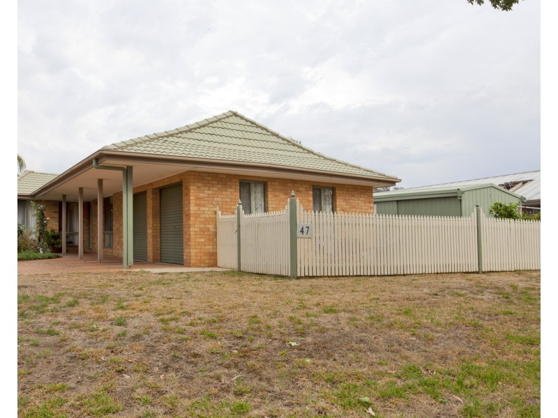 47 Crawshaw Cresent, Glenroy NSW 2640