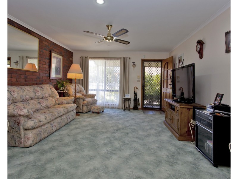 1/7 Brent Court, Lavington NSW 2641