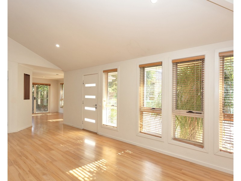 41 Kurrajong Crescent, West Albury NSW 2640