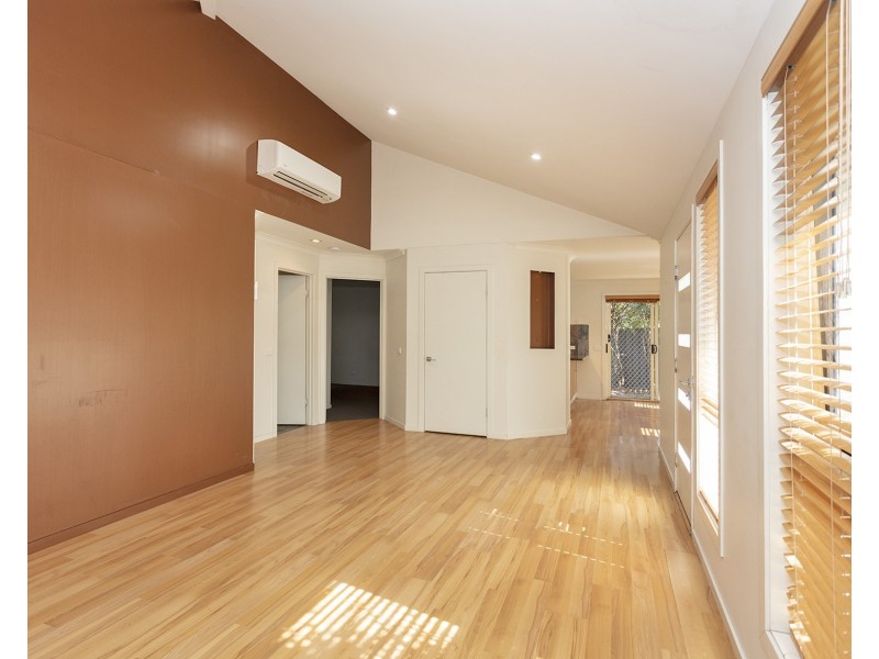 41 Kurrajong Crescent, West Albury NSW 2640
