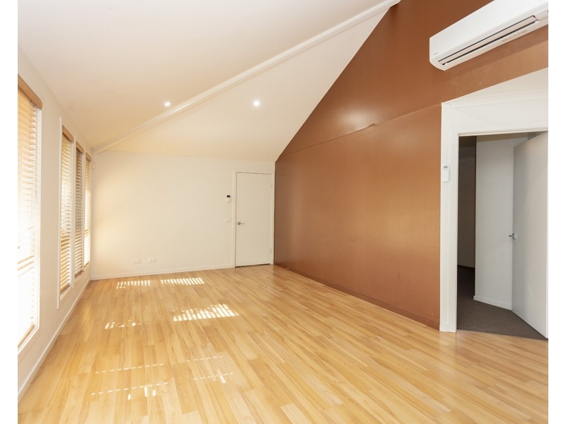41 Kurrajong Crescent, West Albury NSW 2640