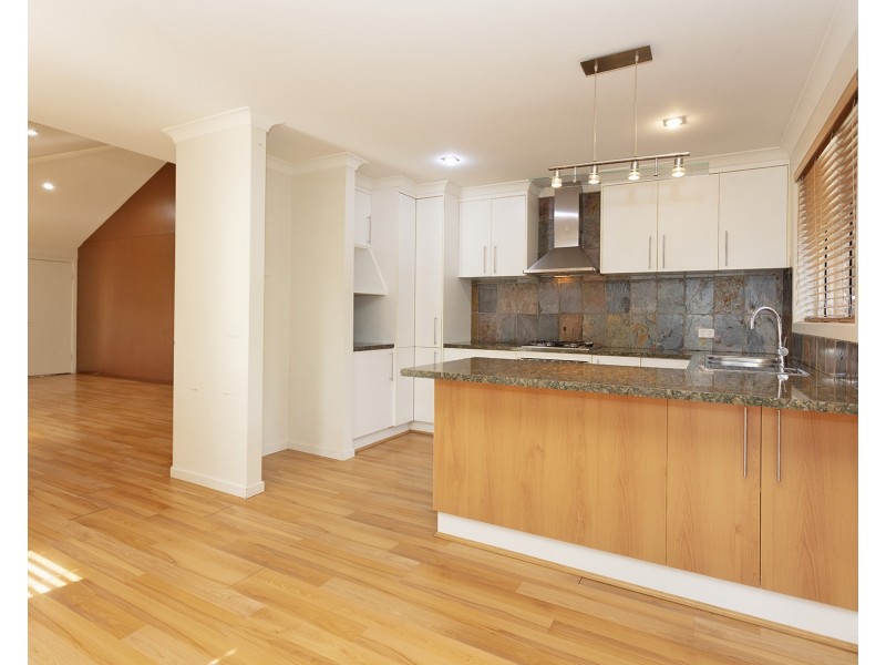 41 Kurrajong Crescent, West Albury NSW 2640