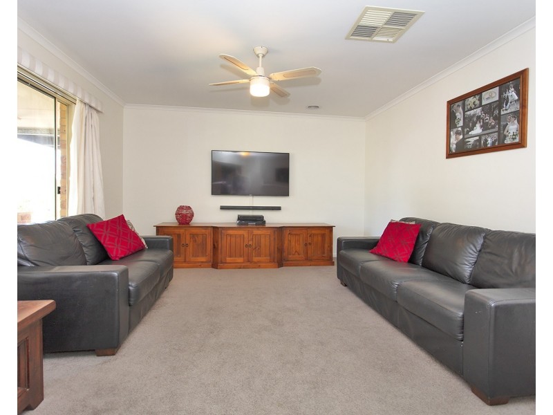 88 Dryandra Way, Thurgoona NSW 2640