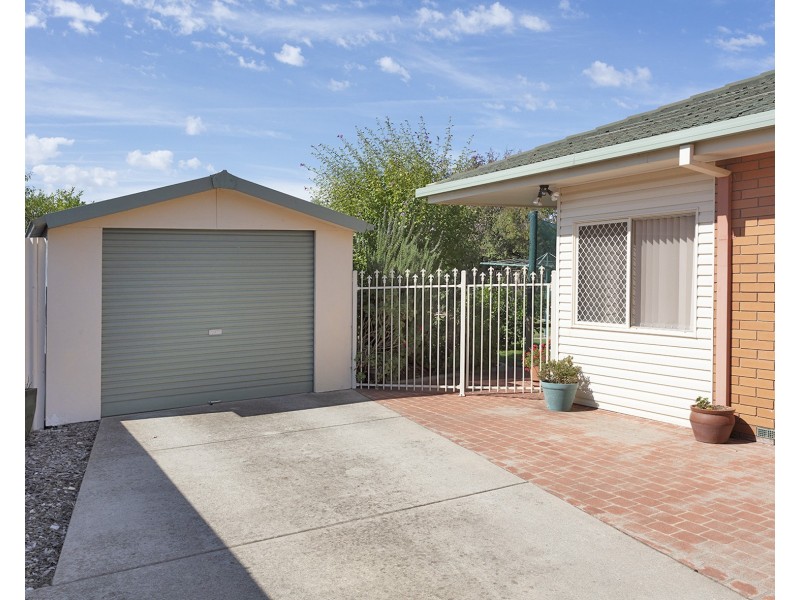 394 Prune Street, Lavington NSW 2641