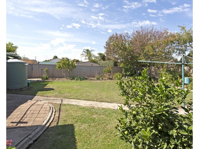 394 Prune Street, Lavington NSW 2641