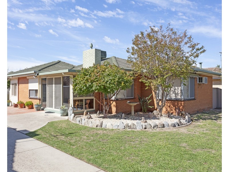 394 Prune Street, Lavington NSW 2641