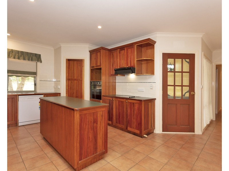 1215 Table Top Road, Table Top NSW 2640