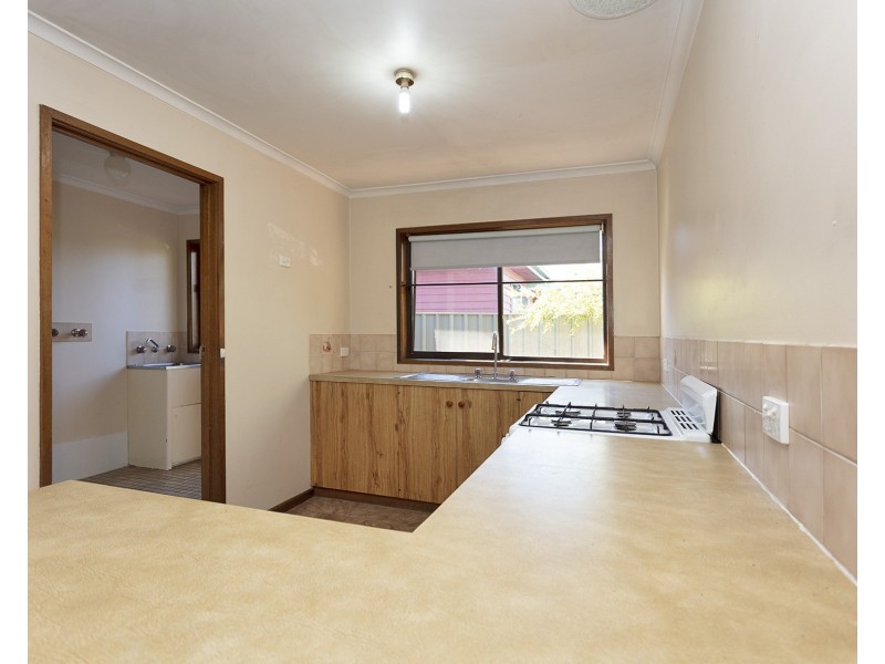 1-2/490 Douglas Road, Lavington NSW 2641