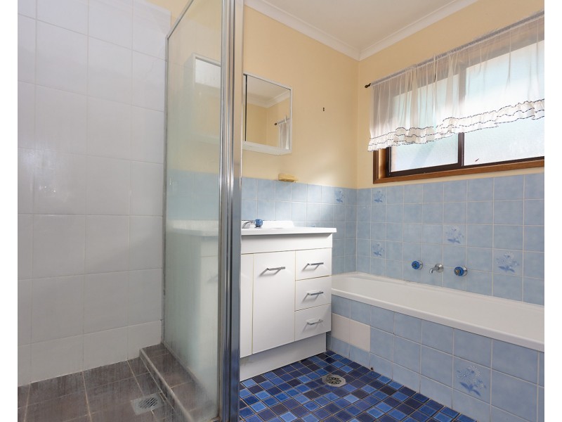 1-2/490 Douglas Road, Lavington NSW 2641