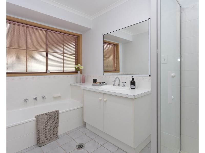 136 Dight Street, Jindera NSW 2642