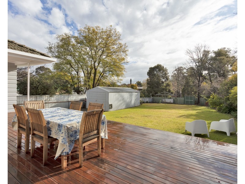 234 Walsh Street, East Albury NSW 2640