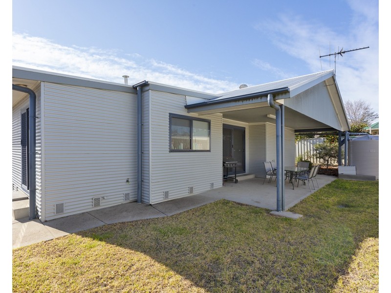 15 Donnolley Court, Lavington NSW 2641