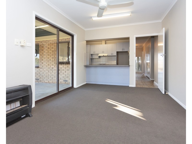 1094 Albetta Crescent, North Albury NSW 2640