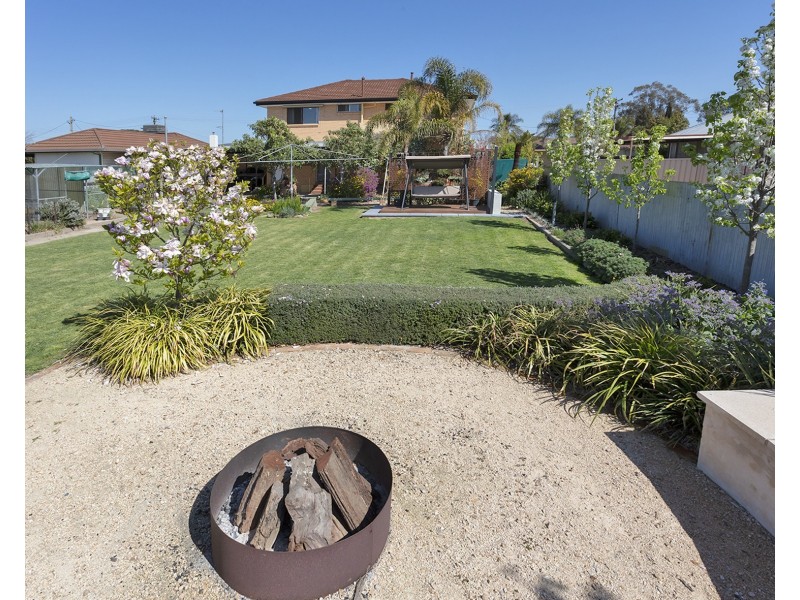 518 Kotthoff Street, Lavington NSW 2641