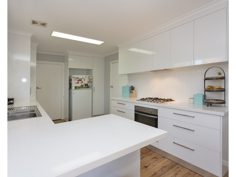 518 Kotthoff Street, Lavington NSW 2641