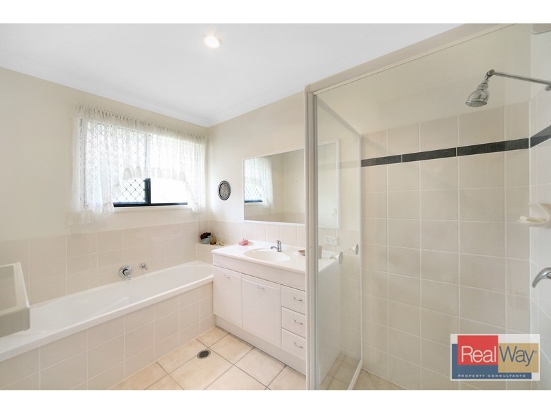 10 Springs Drive, Little Mountain QLD 4551