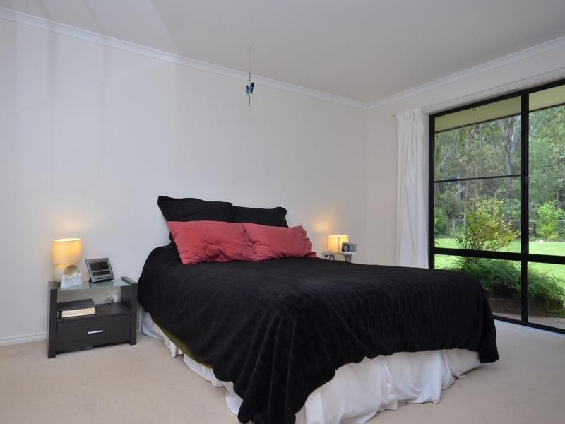 10 Phar Lap Court, Little Mountain QLD 4551