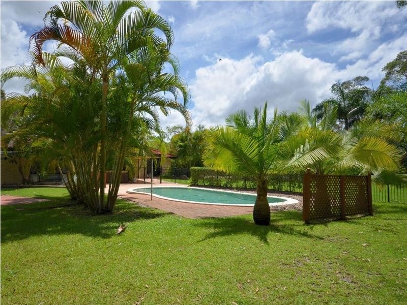 10 Phar Lap Court, Little Mountain QLD 4551