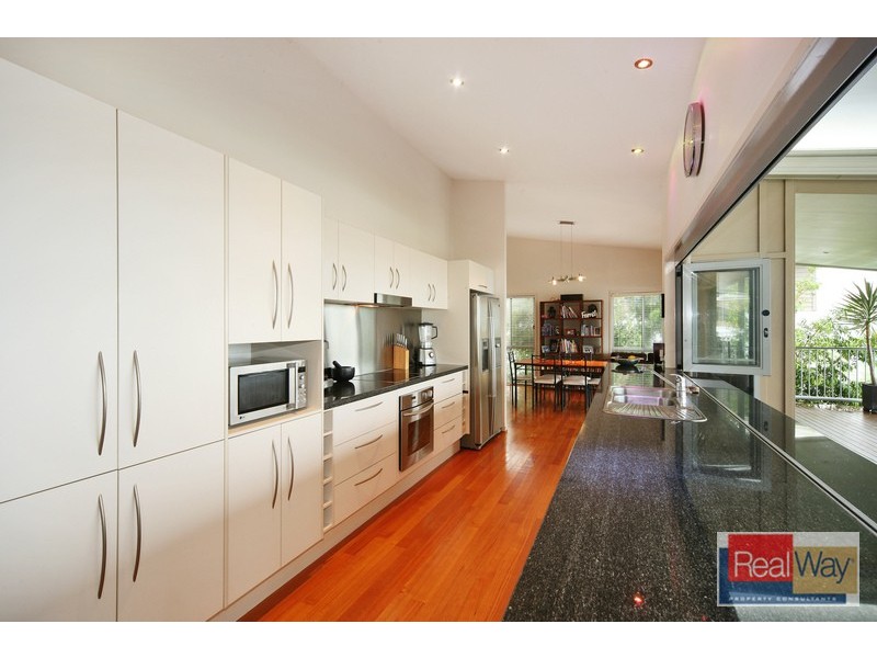 22 Sunset Drive, Little Mountain QLD 4551
