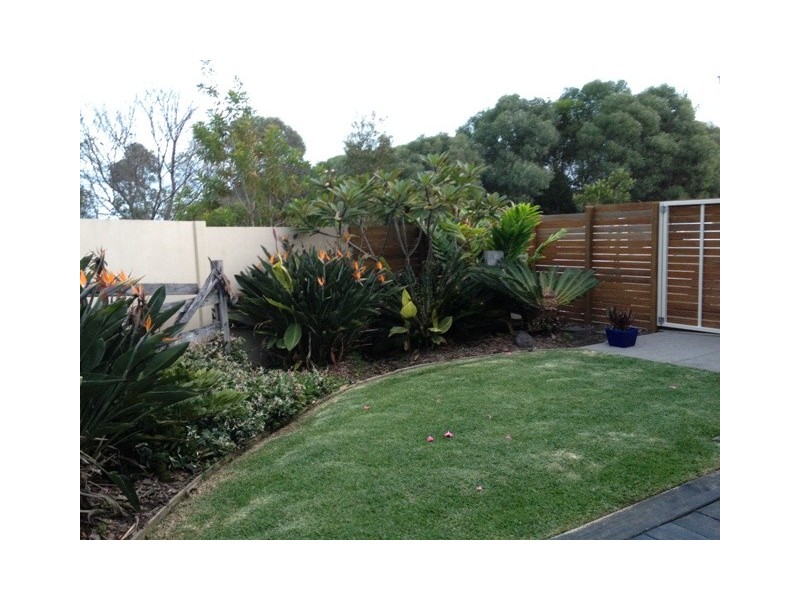 23 Barrine Crescent, Caloundra West QLD 4551