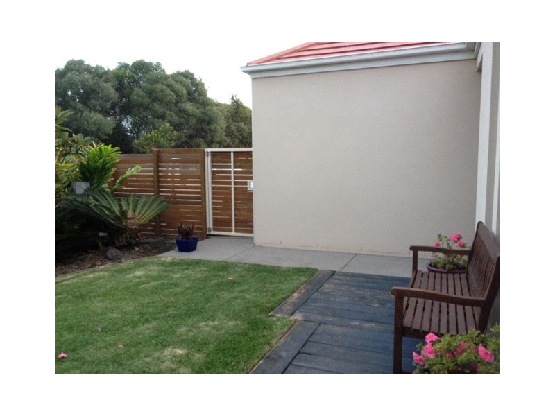 23 Barrine Crescent, Caloundra West QLD 4551