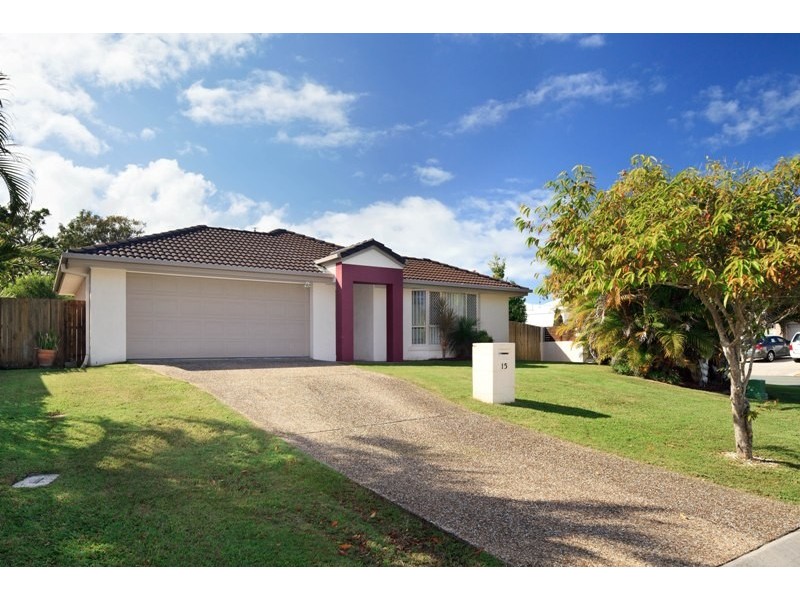 15 Campbellville Circuit, Pelican Waters QLD 4551