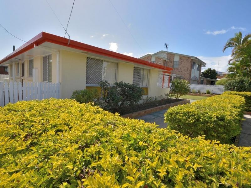 15 Rowell Street, Battery Hill QLD 4551