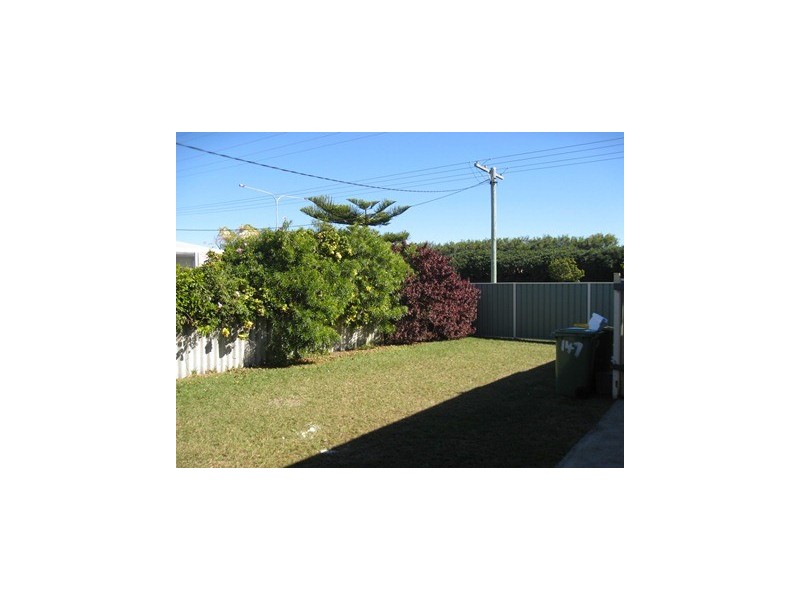 147 Nicklin Way, Warana QLD 4575