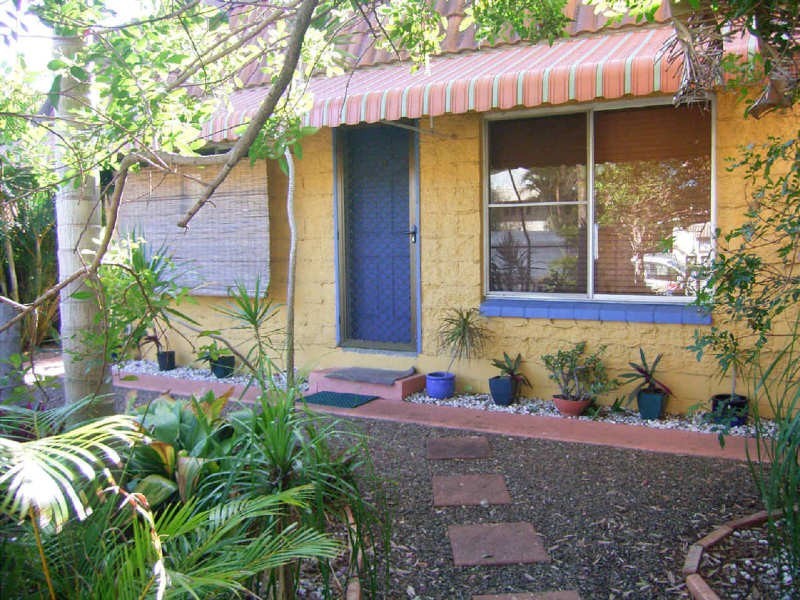 1/27 Currimundi Road, Currimundi QLD 4551