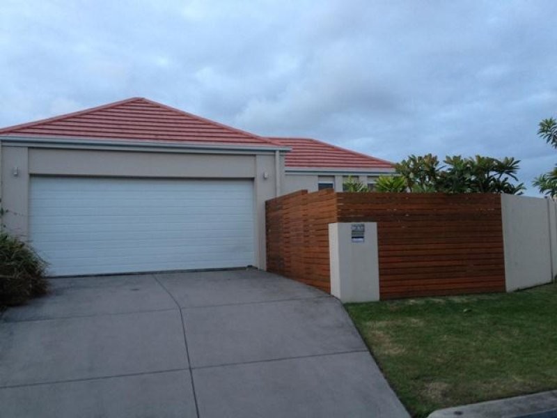23 Barrine Crescent, Caloundra West QLD 4551