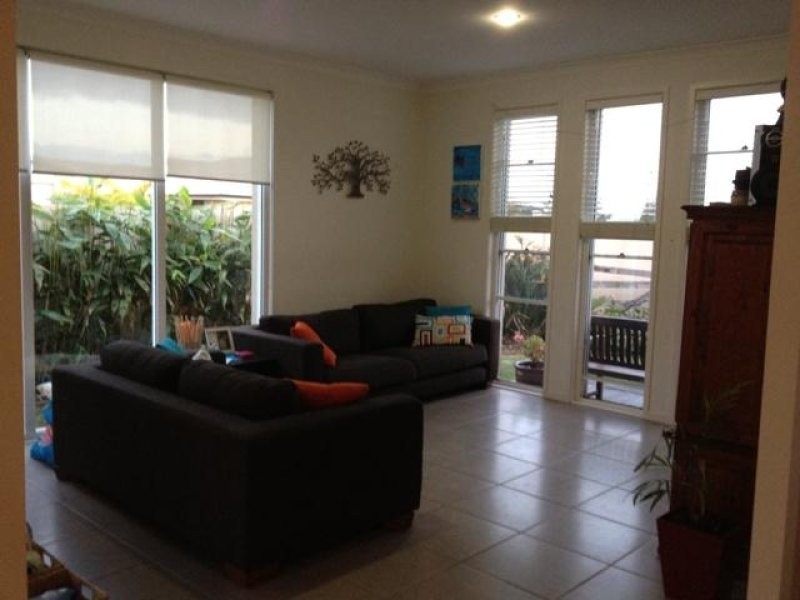 23 Barrine Crescent, Caloundra West QLD 4551