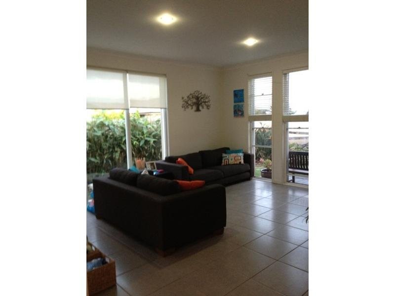 23 Barrine Crescent, Caloundra West QLD 4551