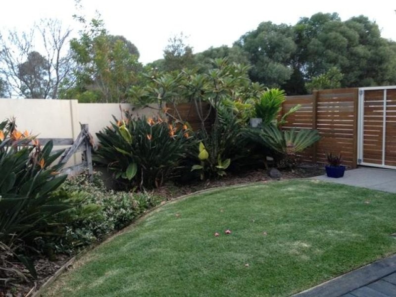 23 Barrine Crescent, Caloundra West QLD 4551