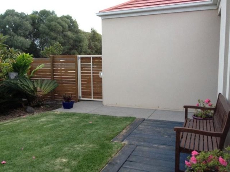 23 Barrine Crescent, Caloundra West QLD 4551