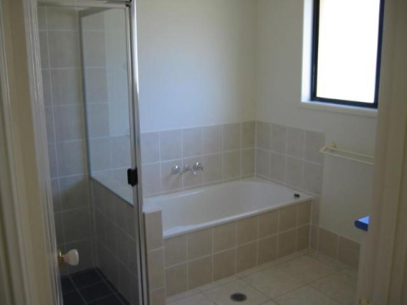 38 Gallery Place, Little Mountain QLD 4551