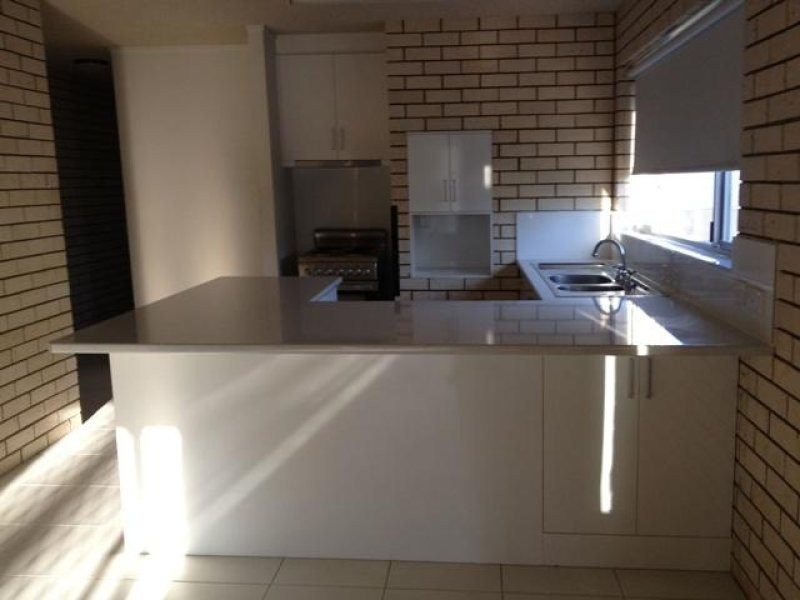 2/16 Moreton Parade, Kings Beach QLD 4551