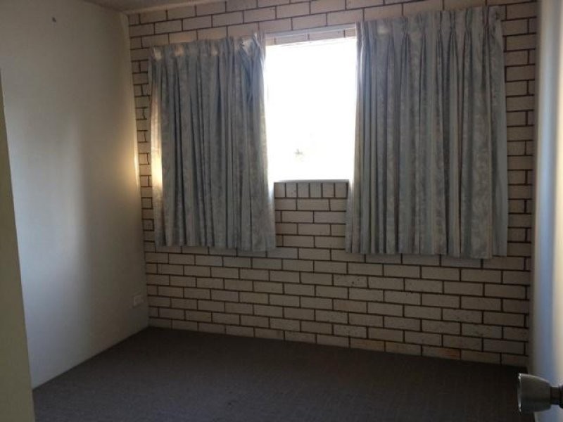 2/16 Moreton Parade, Kings Beach QLD 4551