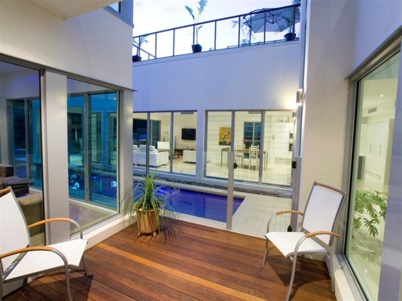 20 Campbellville Circuit, Pelican Waters QLD 4551