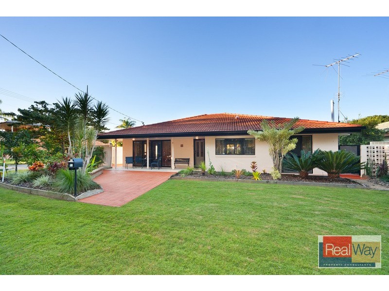 19 Mulloka Esplanade, Wurtulla QLD 4575