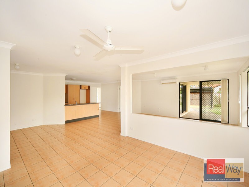 12 Scartree Street, Pelican Waters QLD 4551