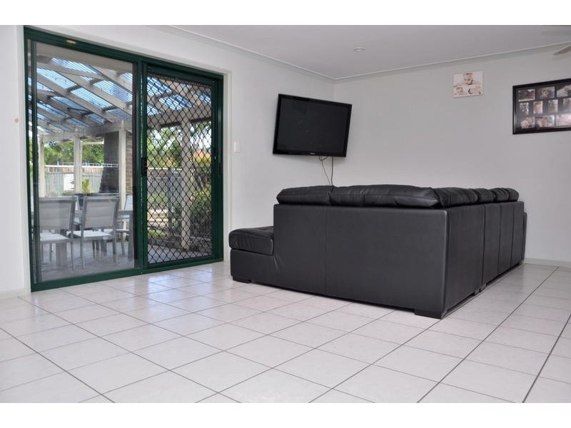 4 Freesia Close, Currimundi QLD 4551