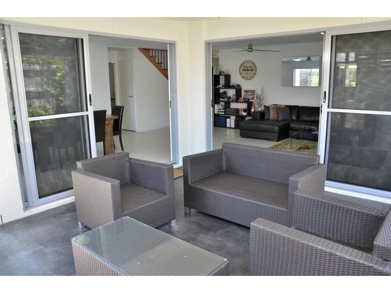 2/1 Cumberland Crescent, Meridan Plains QLD 4551