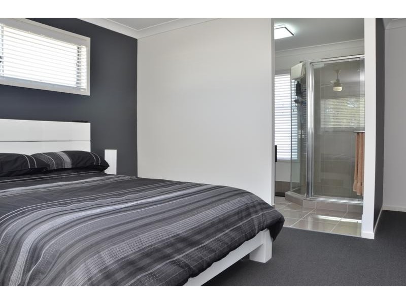2/1 Cumberland Crescent, Meridan Plains QLD 4551