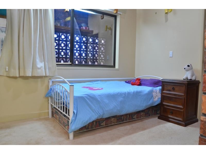 18 Booker Parade, Golden Beach QLD 4551
