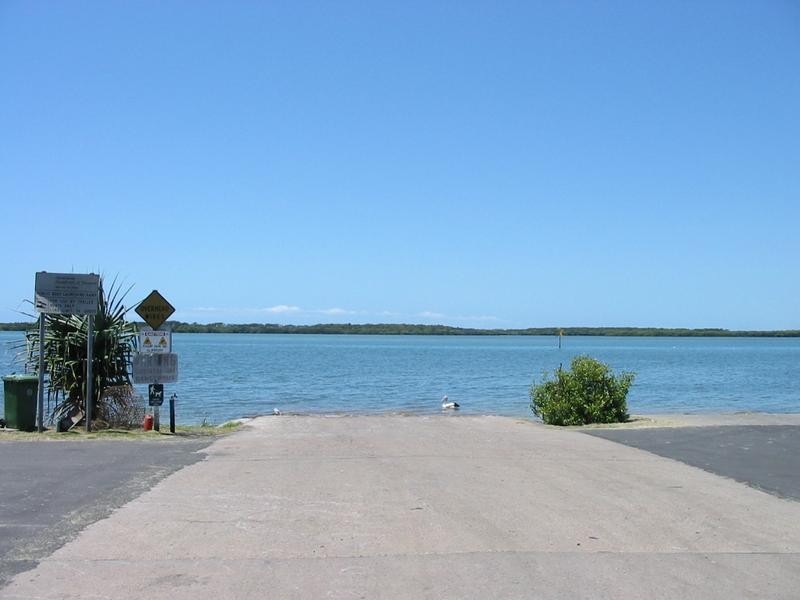 18 Booker Parade, Golden Beach QLD 4551
